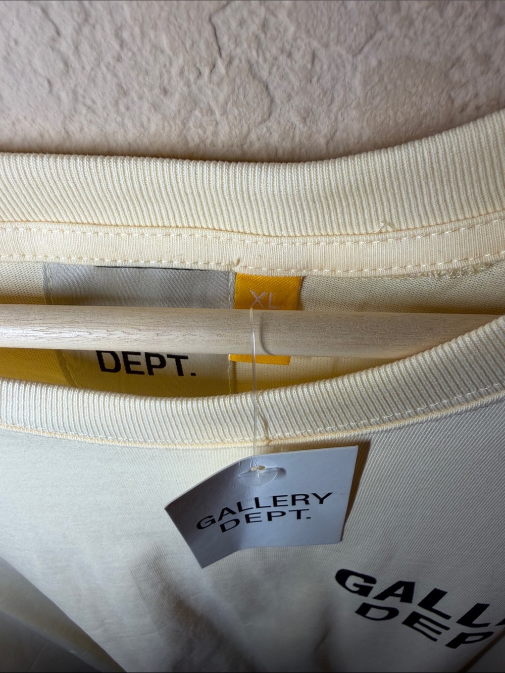 Gallery Dept Cream Short-Sleeve Logo Tee - Picture 3 of 3